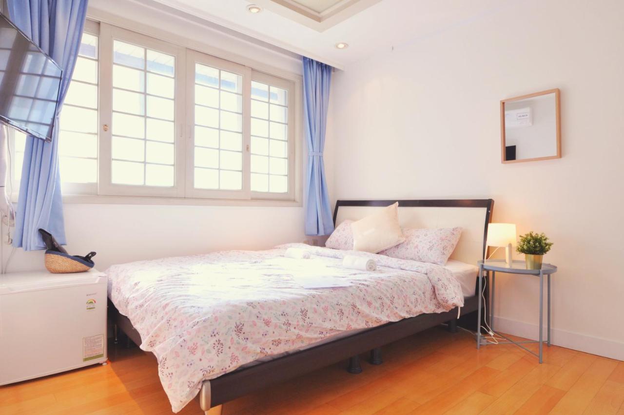 Myeongdong Rooftop Hostel Seoul Exteriör bild