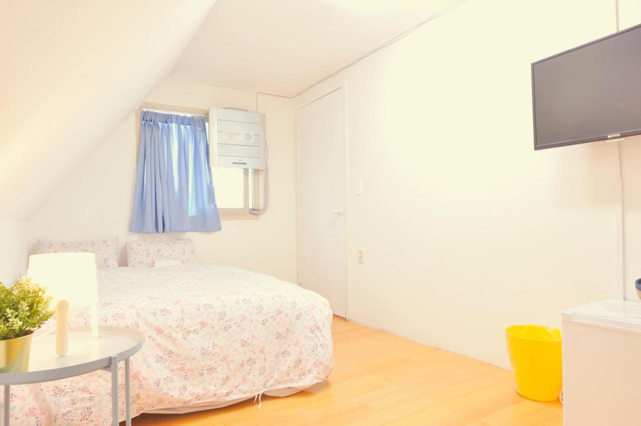 Myeongdong Rooftop Hostel Seoul Exteriör bild