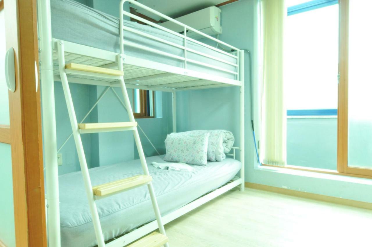 Myeongdong Rooftop Hostel Seoul Exteriör bild