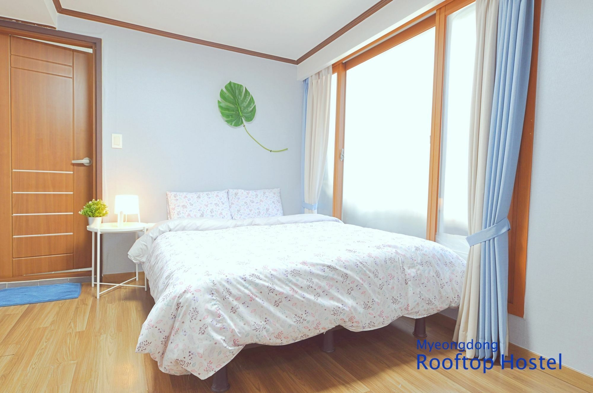 Myeongdong Rooftop Hostel Seoul Exteriör bild