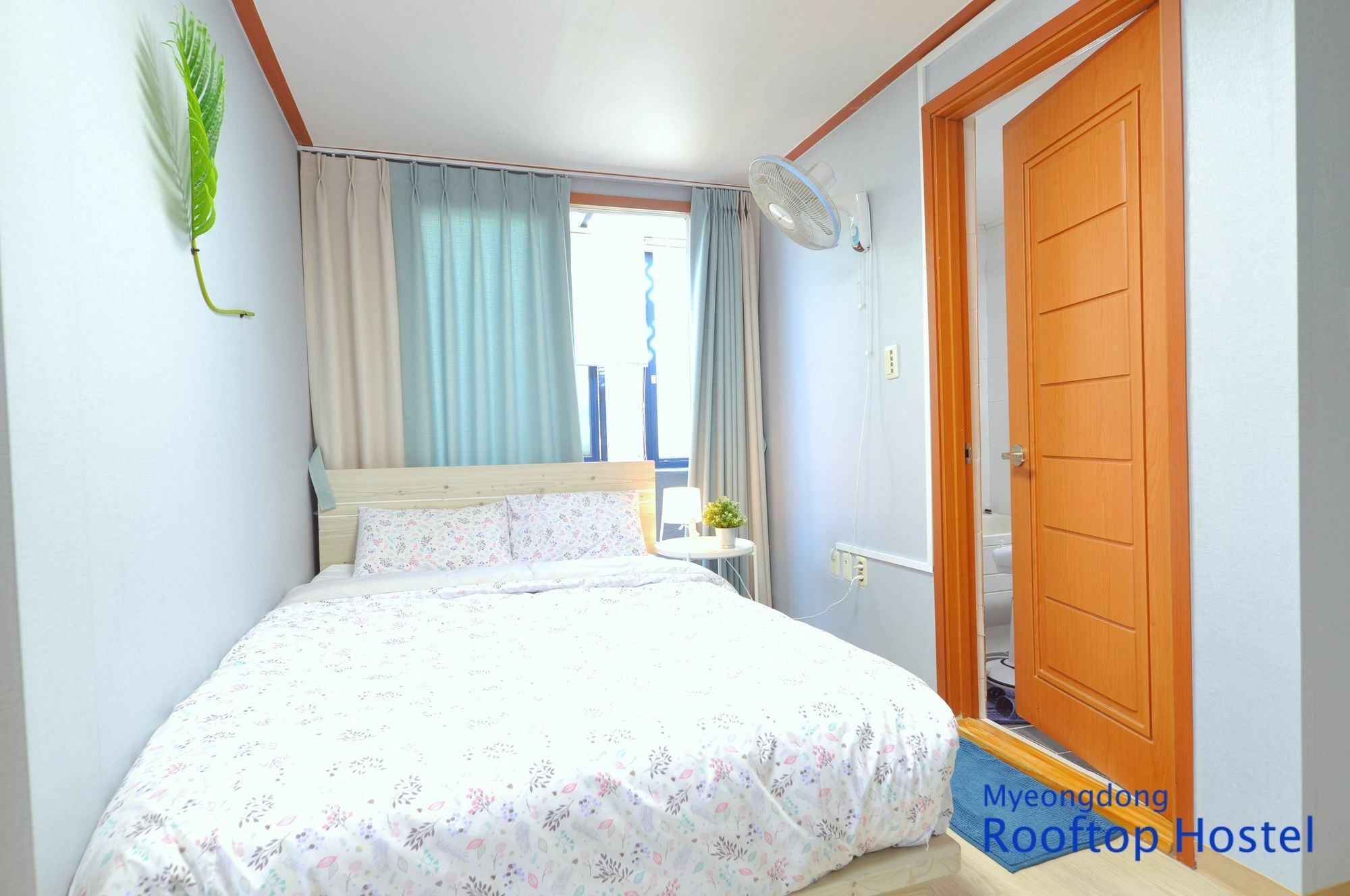 Myeongdong Rooftop Hostel Seoul Exteriör bild